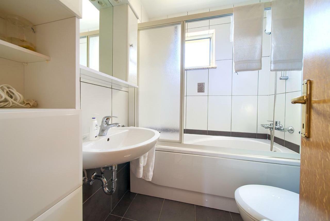 Apartman Adria Malinska Luaran gambar
