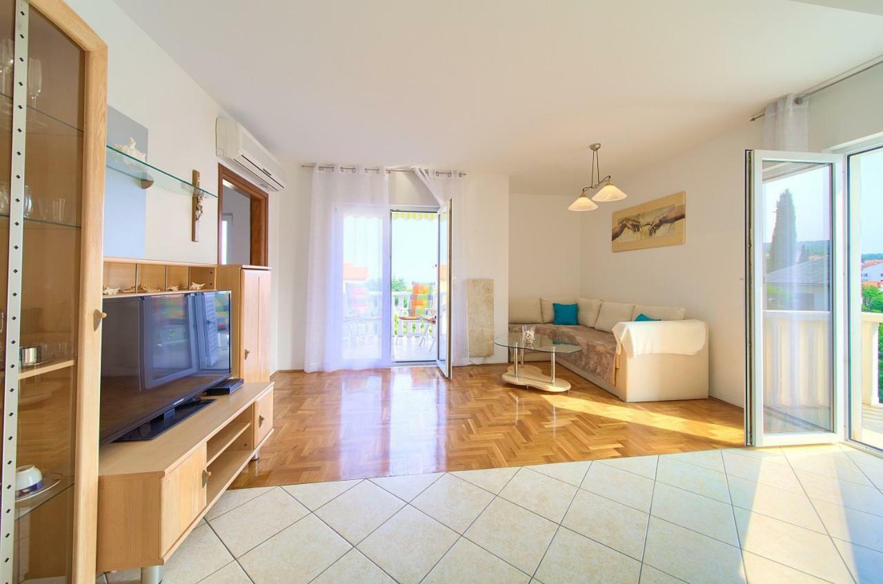 Apartman Adria Malinska Luaran gambar